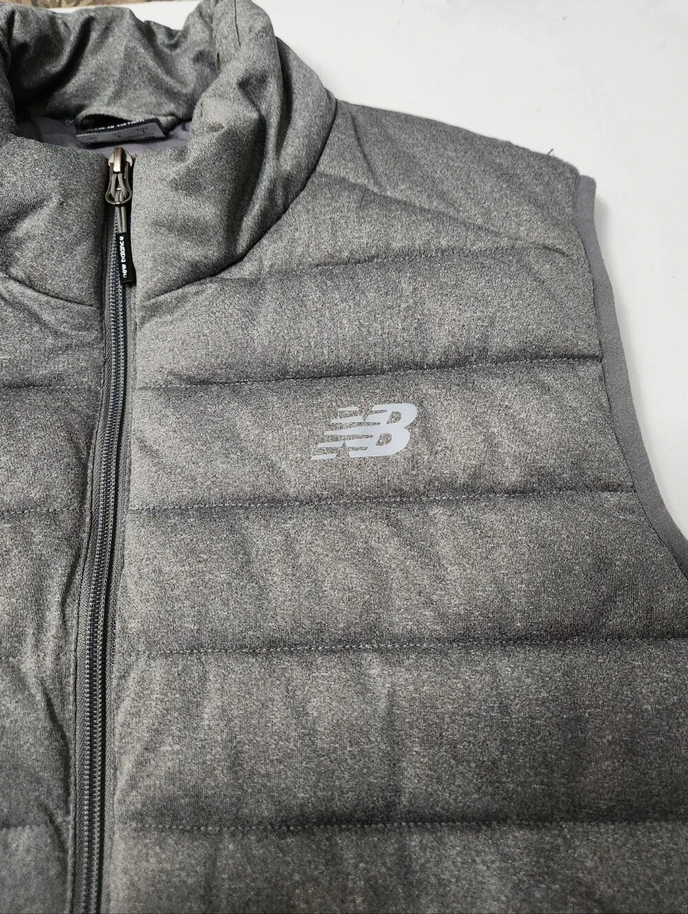 NEW BALANCE PUFFER VEST MEN'S FULL ZIP POCKETS COLOR GRAY SIZE LARGE